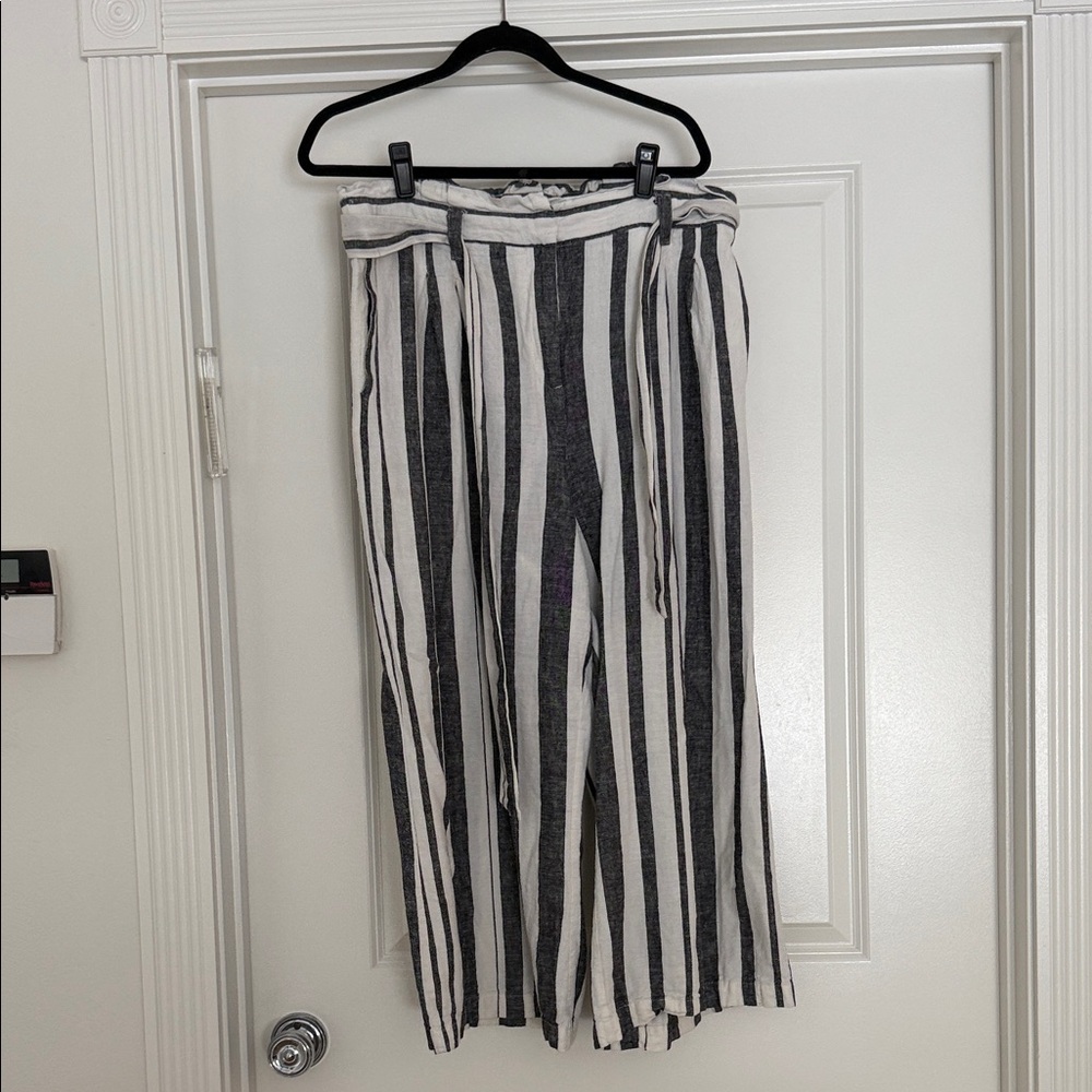 Who What Wear Black and White Striped Wide Leg Pants